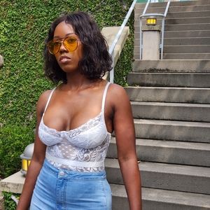 Meet your Posher, Pineapple